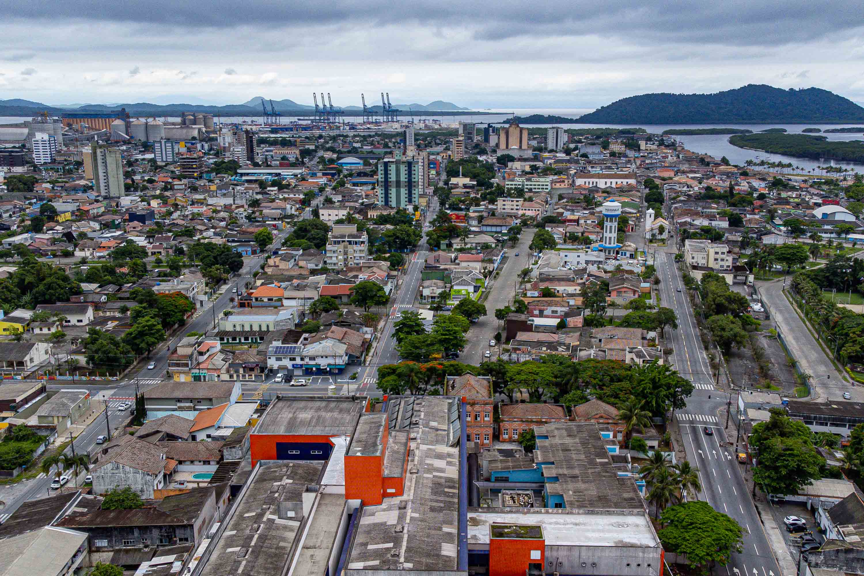 vista aérea de paranaguá