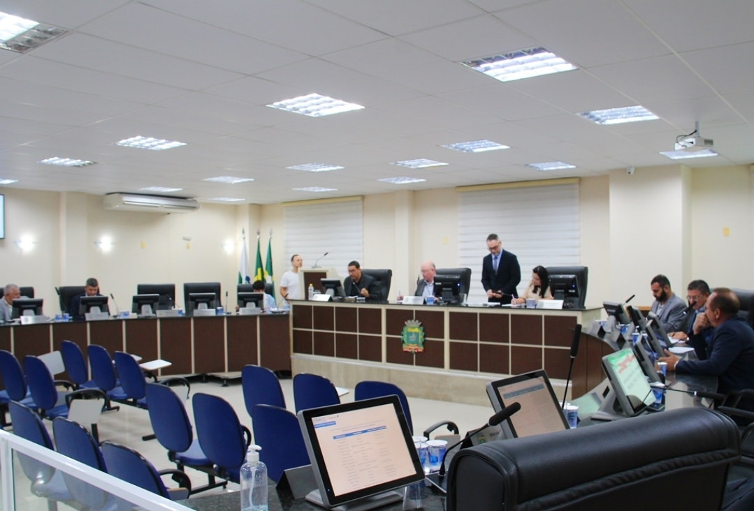 Proposta de nova sede para Câmara de Paranaguá gera críticas sobre prioridade de gastos públicos