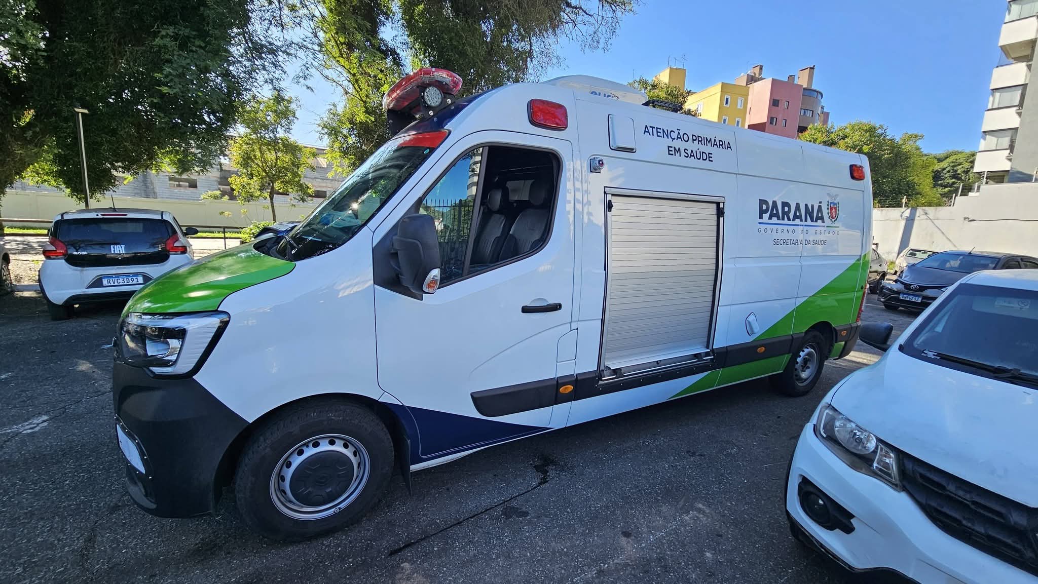 Ambulância do SAMU de Paranaguá é furtada em Curitiba e recuperada pela polícia