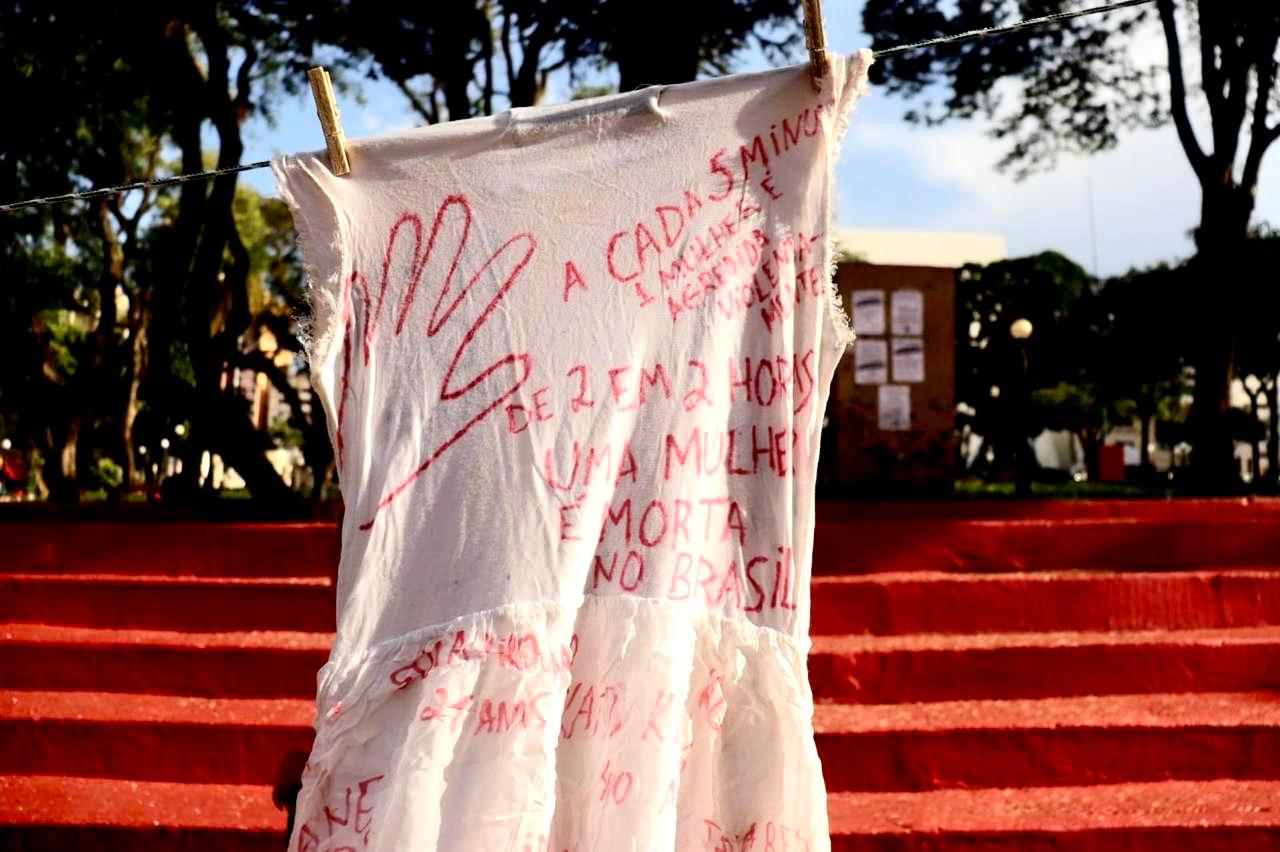 Pensão para órfãos do feminicídio já pode ser requerida; conheça regras