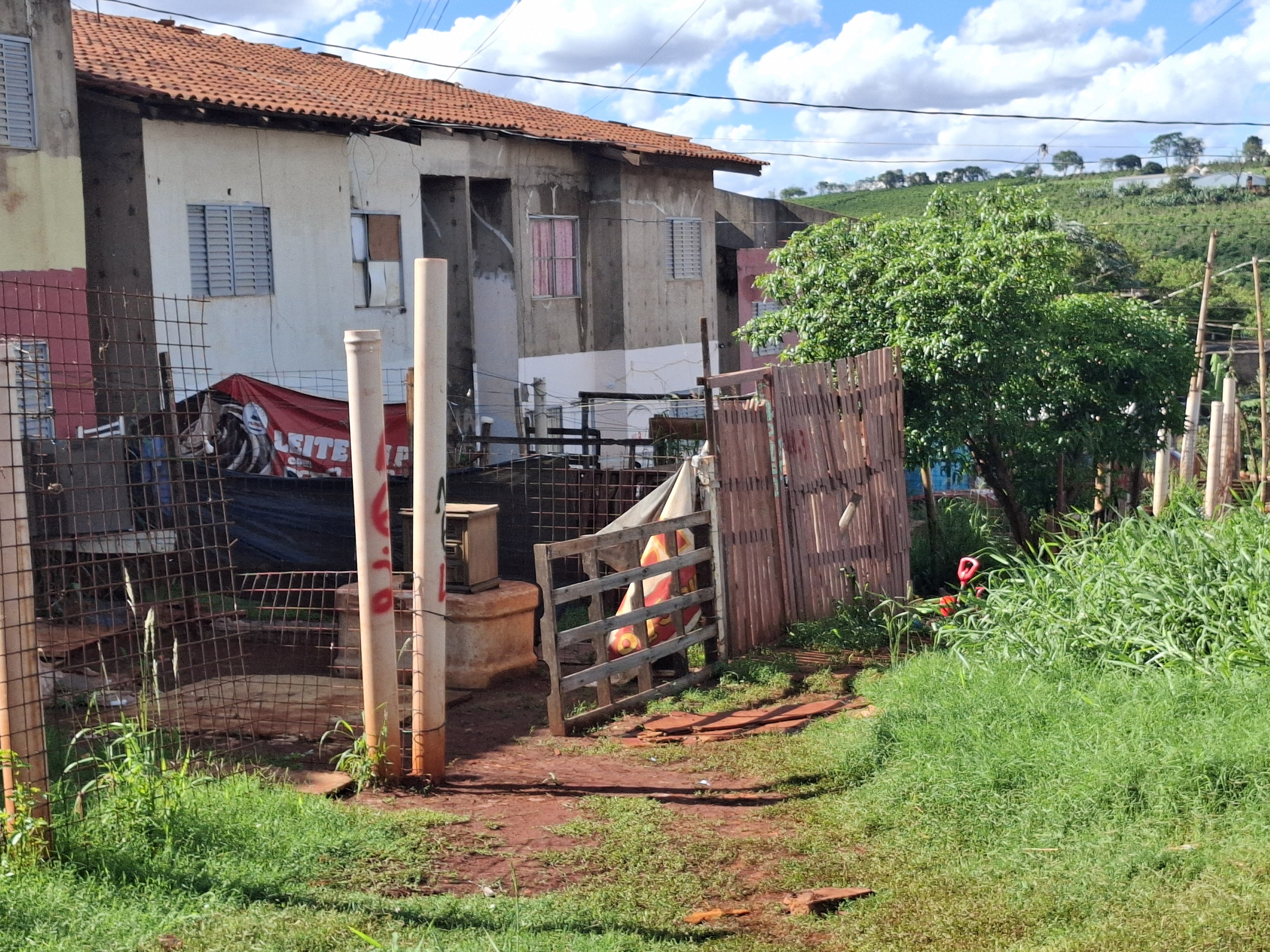 Cohab diz que ainda não sabe se vai demolir casas do Flores do Campo