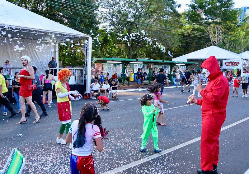 Foz Folia altera trânsito na JK; confira horários e trechos interditados