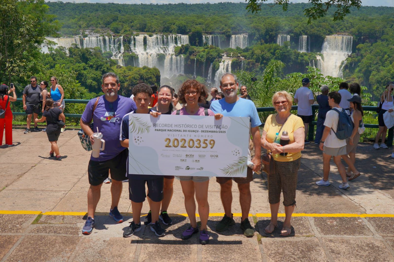 Cataratas do Iguaçu têm ano recorde com mais de 2 milhões de pessoas no Brasil e 1,5 milhão na Argentina